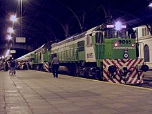 Zug Buenos Aires – Tucumán im Bahnhof von S.M. de Tucumán