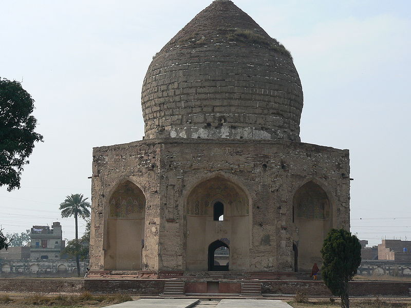 File:Asif Khan's Tomb.jpg