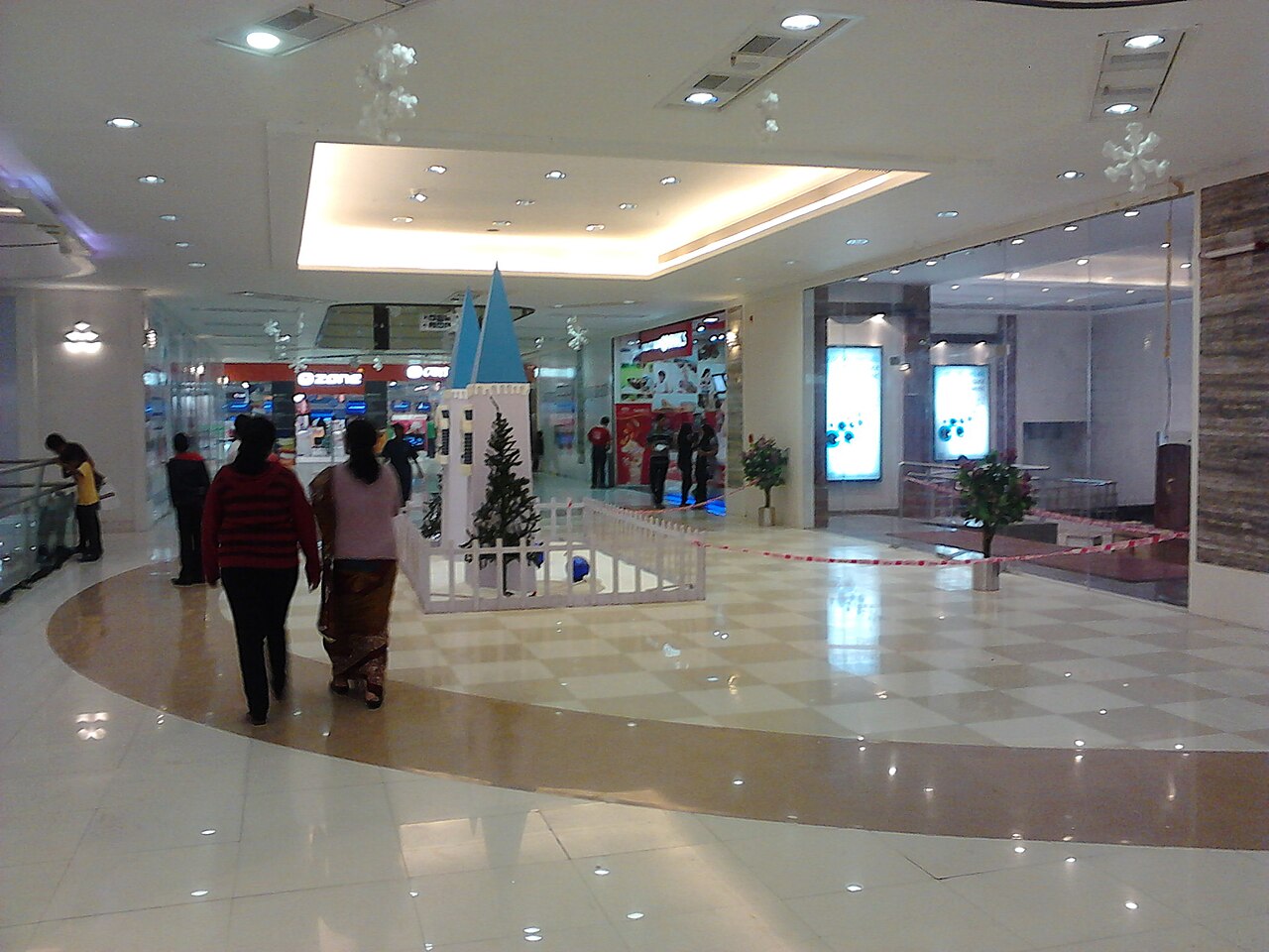 File:Avani Riverside Mall - Howrah 2012-01-08 00948.jpg - Wikipedia