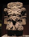 Estátua da deusa asteca Coatlicue.