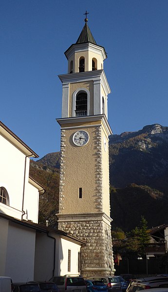 File:Barco, chiesa di San Taddeo - Campanile.jpg