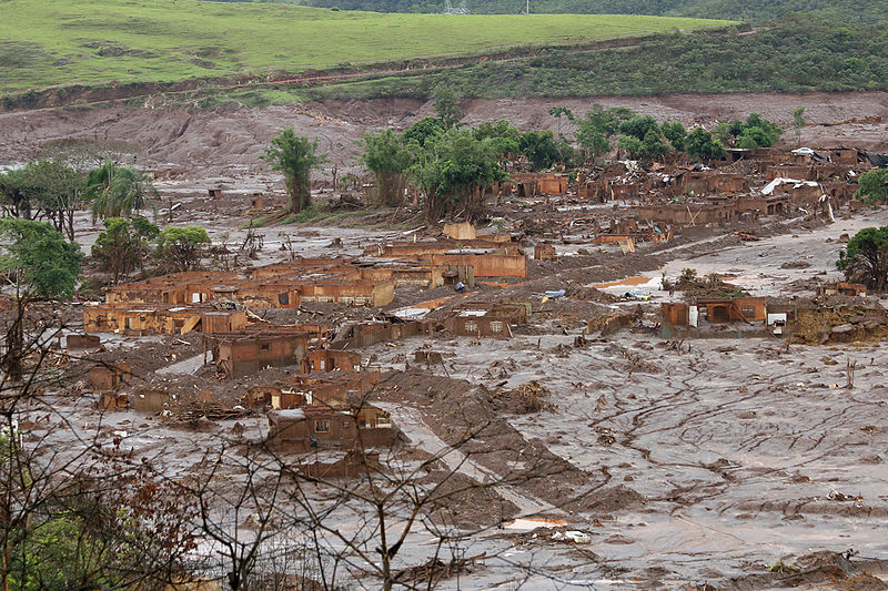 File:Bento Rodrigues, Mariana, Minas Gerais (22828956680).jpg