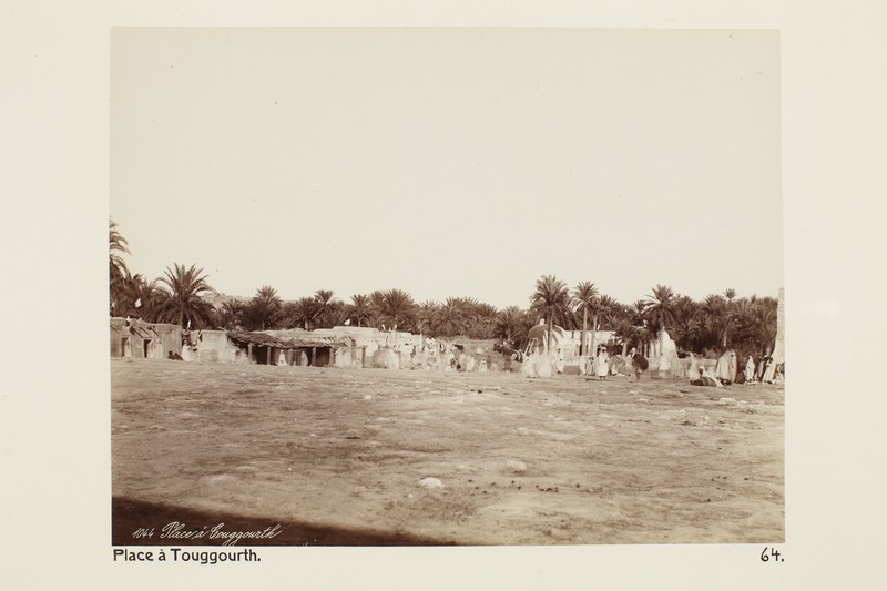 File:Bild ur Johanna Kempes samling från resan till Algeriet och Tunisien, 1889-1890. "Torg i Touggourth - Hallwylska museet - 91807.tif