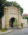 Brama Krośnieńska, w zespole pałacowym, mur.