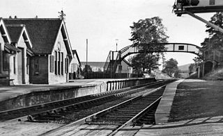 <span class="mw-page-title-main">Bunchrew railway station</span> Disused railway station in Highland, Scotland