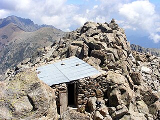Cabin on the summit of Monte Rotondo