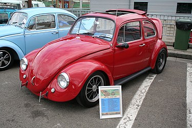 Type 1 modified in 1970s California look style CalLookVolkswagenKurtVanPerre.jpg