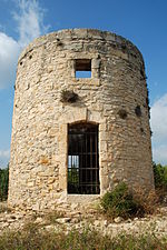 Calvisson - Roc de Gachone - Moulin de l'ouest 01.JPG