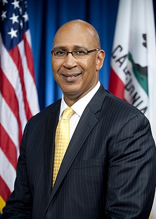 <span class="mw-page-title-main">Chris Holden</span> American politician (born 1960)