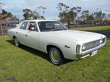 Chrysler Valiant VH Ranger.jpg