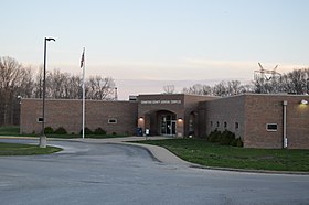 Crawford County Courthouse, English.jpg