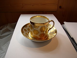 Tasse à deux tons d'or, mat et brillant (1802).