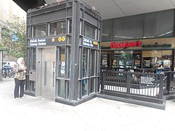 Elevator and stair outside the now-closed Applebee's restaurant DeKalb Avenue; BMT 4th Applebee's Entrance-1.jpg