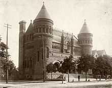 The old Detroit Museum of Art stood at 704 E. Jefferson Ave. The building opened in 1888