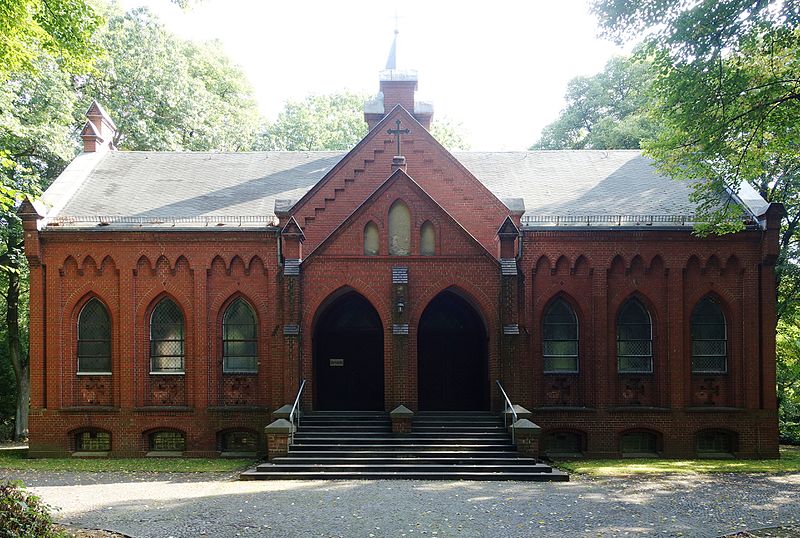 File:Dietzgenstraße 120 (Berlin-Rosenthal) Wartehalle.JPG