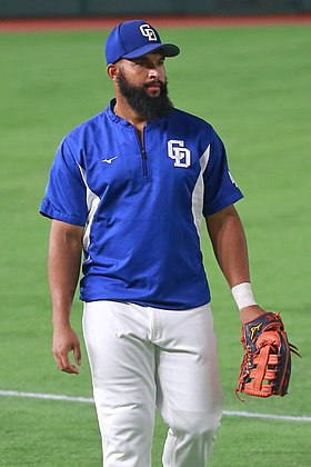 Dominican baseball player zoilo almonte.jpg