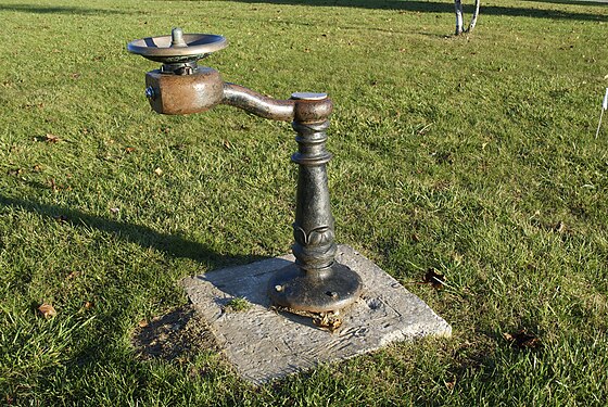 drinking fountain Woodstock, IL