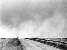 A negative of the previous image. Curiously, it appears to be the original photo. Dust bowl, Texas Panhandle, TX fsa.8b27276 negative.jpg