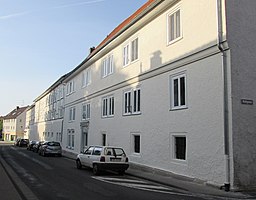 Eschweger Klosterbrauerei GmbH - Erhaltenes Klostergebäude des Augustiner Eremiten Klosters aus dem 13. Jh. - Traufseite an der Klosterstr. - Eschwege Klosterstraße 1 - panoramio