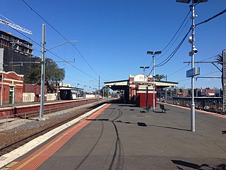 Essendon railway station Railway station in Melbourne, Australia