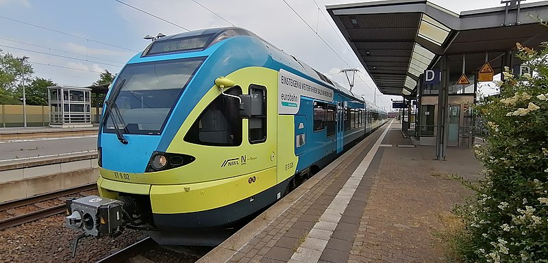 File:Eurobahn ET902 Nienburg 2006131449.jpg