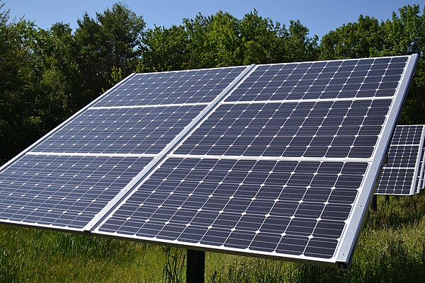 Fixed tilt solar array in of crystalline silicon panels in Canterbury, New Hampshire, United States