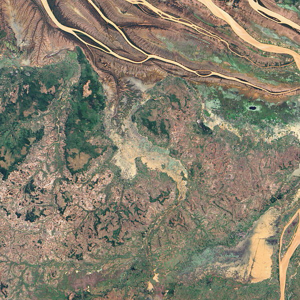 File:Flooding near the Betsiboka River, Madagascar 2010-03-23 lrg.jpg