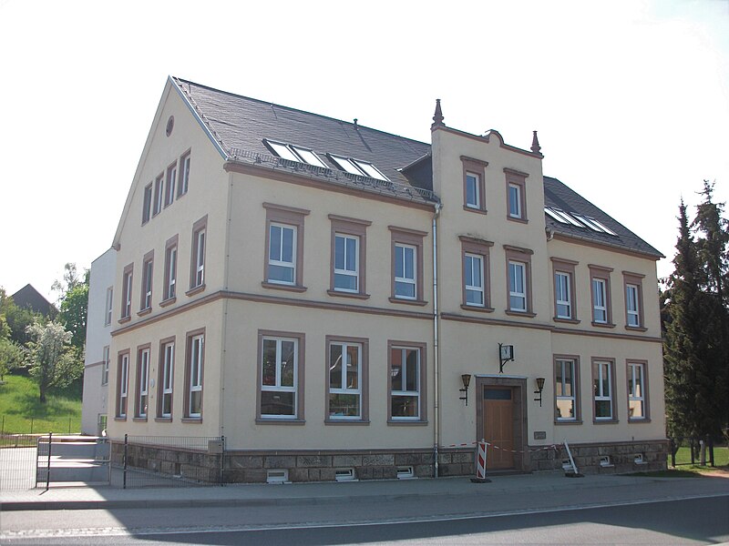 File:Grundschule Seifersbach (2).jpg