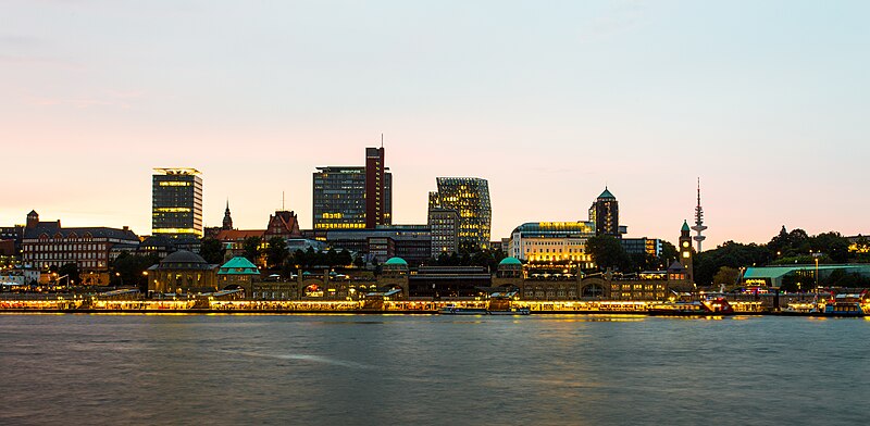 File:Hamburger Hafen, Hamburg (9492708459).jpg