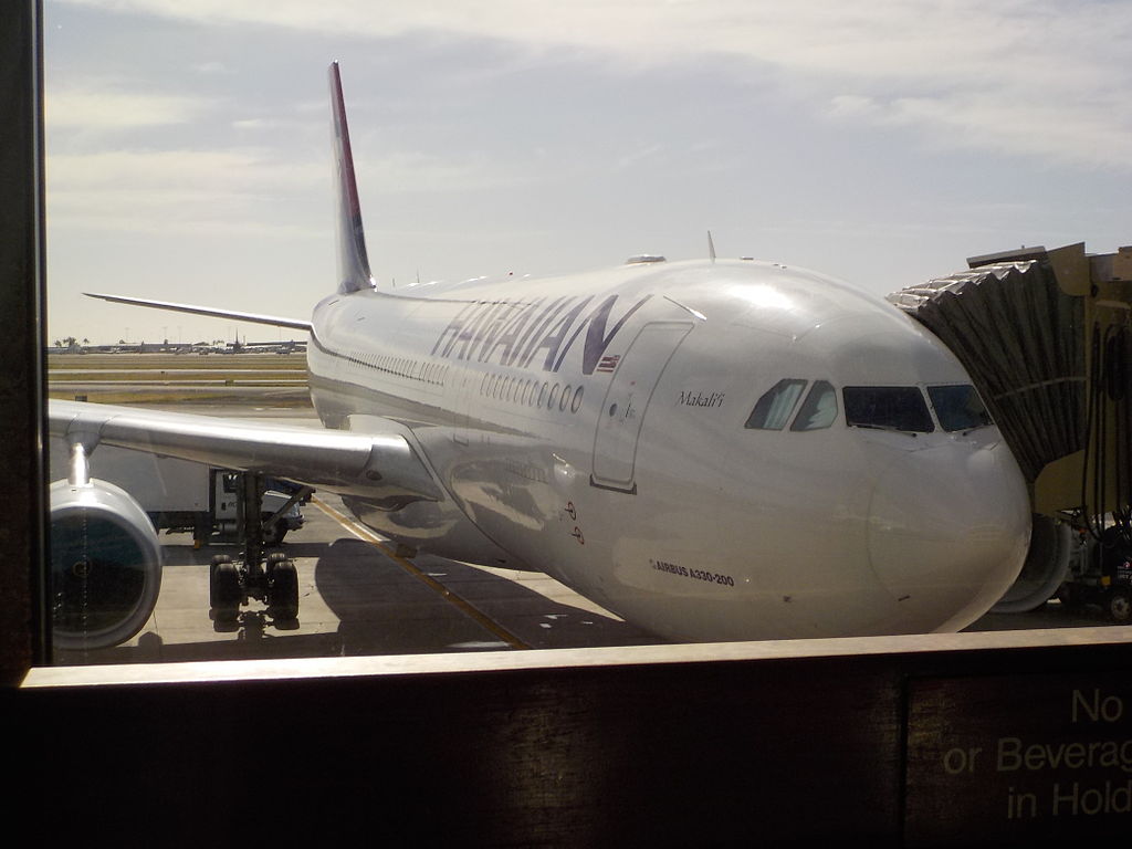 File:Hawaiian Airlines Airbus A330-200@Hawaii.JPG - Wikimedia Commons