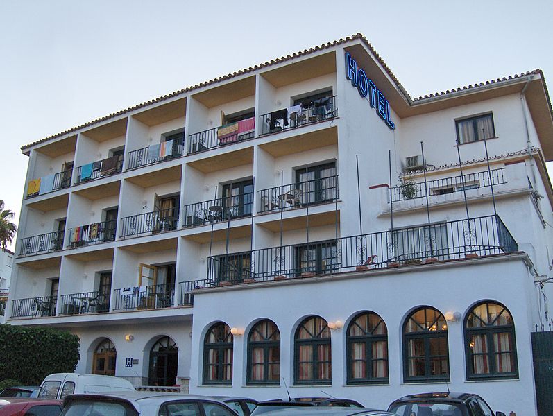 File:Hotel Los ArcosTorremolinos.jpg