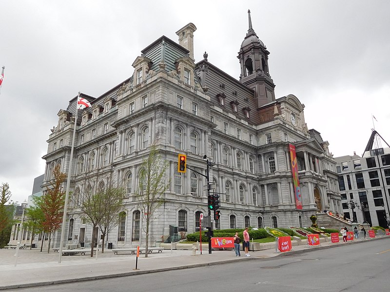 File:Hotel de ville de Montreal - 130.jpg