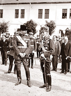 Averescu and Carol II, the rival policymakers, attending a parade in August 1930. Snapshot by Iosif Berman Iosif Berman - Regele Carol al II-lea si Maresalul Alexandru Averescu, in august 1930, la o festivitate de la Regimentul de Garda.jpg