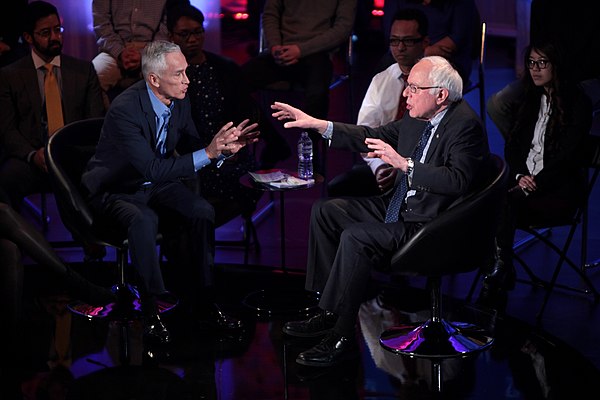 Ramos interviewing Democratic presidential candidate and U.S. Senator Bernie Sanders, January 2016