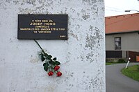 Pamětní deska v Křekovicích