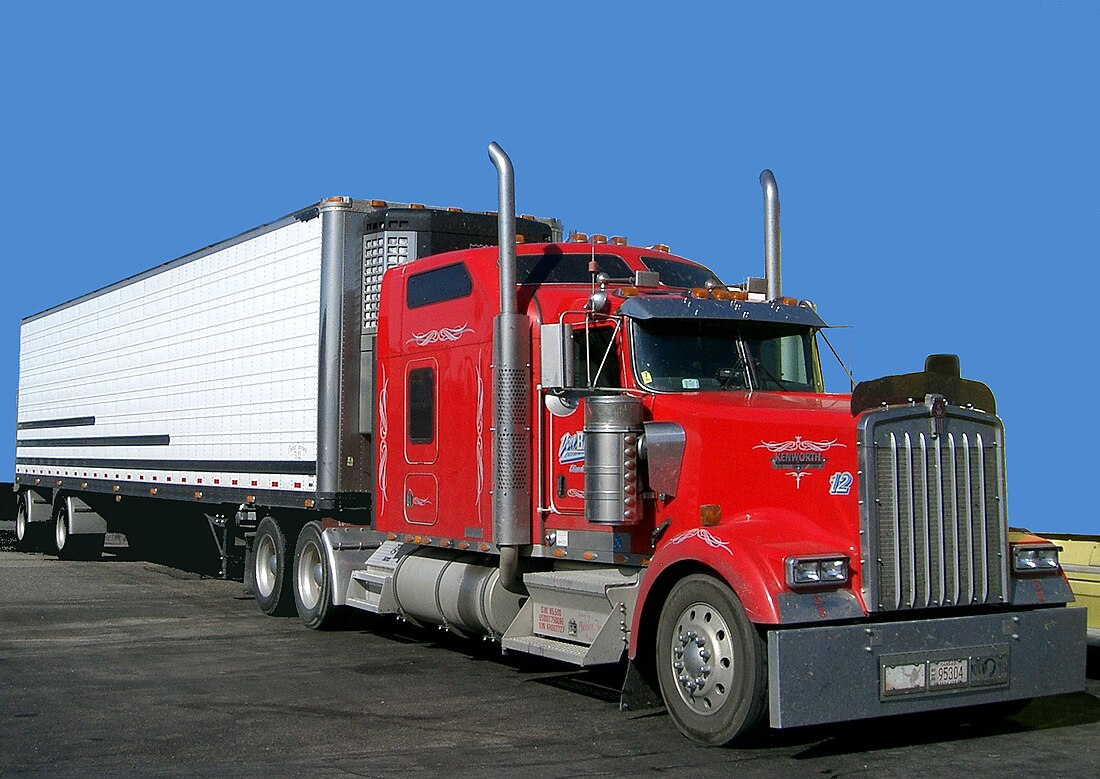 File:Kenworth W900 semi in red.jpg