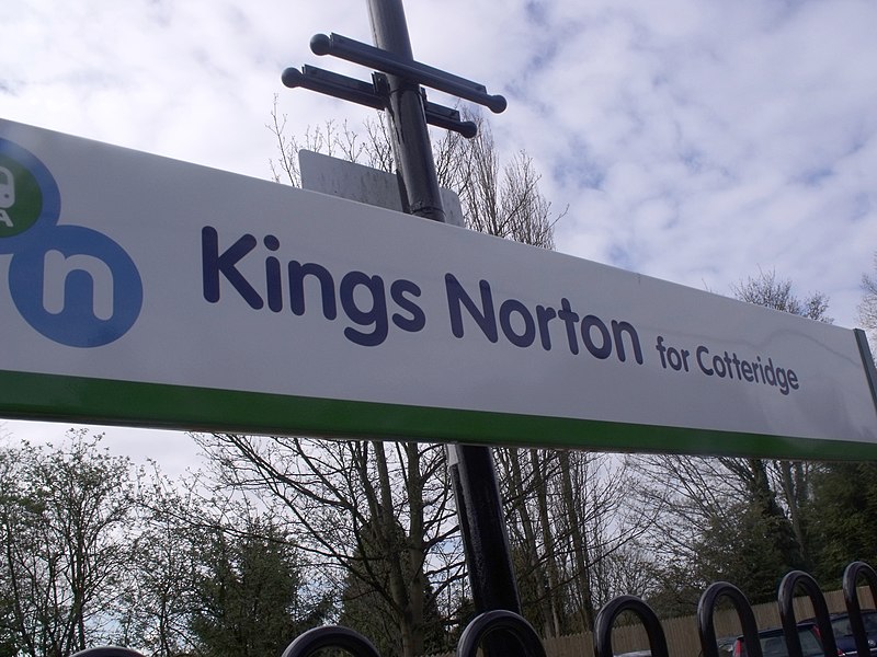 File:Kings Norton Station - sign Kings Norton for Cotteridge (7067799501) (2).jpg