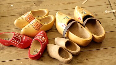 Dutch (poplar) clogs, for every day use