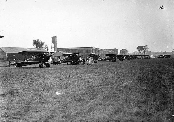 Members of the Toronto Flight Club prepare to take-off from Leaside Aerodrome, 1930. The Aerodrome was operated from 1917 to 1944.