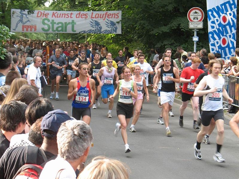 File:Lousberglauf 2006 Start.jpg