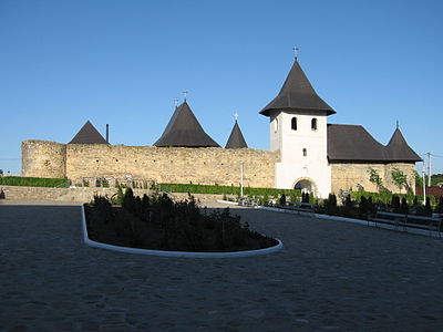 Город ясы. Hadâmbu Monastery. Монастырь Хадамбу. Ясский Трёхсвятительский монастырь. Яссы в Венгрии.