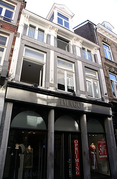 Bestand:Maastricht - rijksmonument 27756 - Wolfstraat 33 20100718.jpg