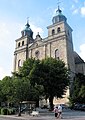 En 2005, la cathédrale qui fut l'abbatiale de l'ancienne abbaye de Malmedy, située à Malmedy dans la province de Liège.