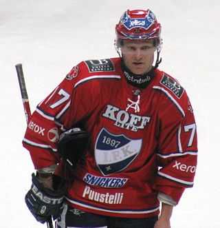 <span class="mw-page-title-main">Martti Järventie</span> Finnish ice hockey player