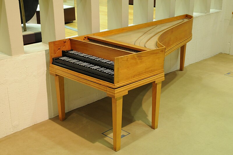 File:Musikinstrumenten-Museum Berlin - Cembalo - 1108983.jpg