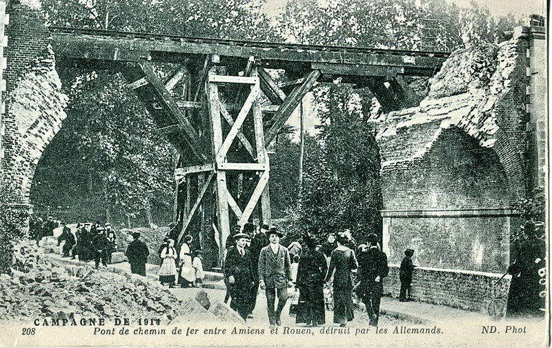 File:ND 208 - Campagne de France - Pont de chemin de fer entre Amiens et Rouen détruit par les Allemands.jpg