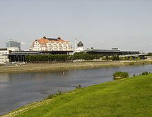 New Terrace (the Saxon State Parliament, the Erlweinspeicher and the Congress Center) Neue Terrasse 20060620.jpg