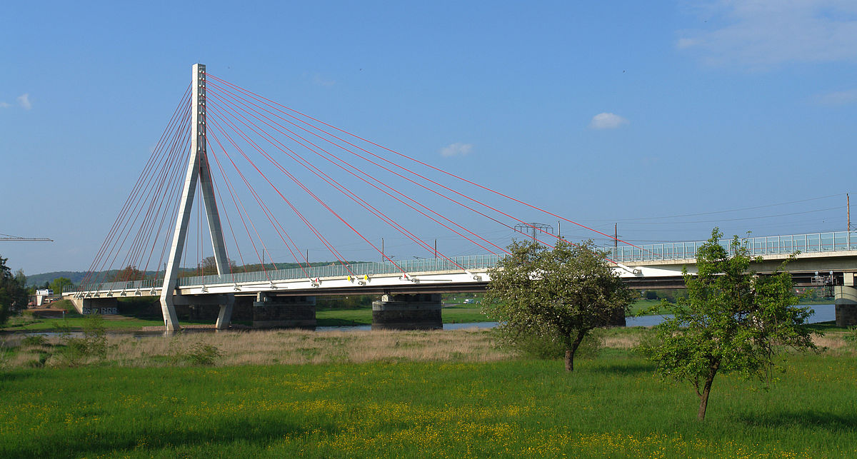 Мост через эльбу в дрездене