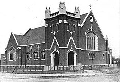The old church as it appeared in 1914 Old Saint Martin of Tours Church, Bronx, New York.jpg