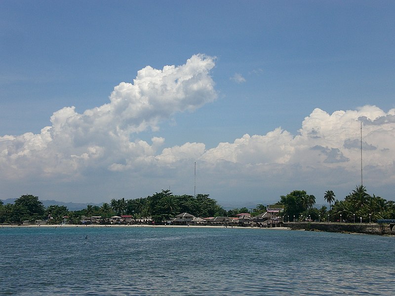 File:Opol, Misamis Oriental waterfront.JPG